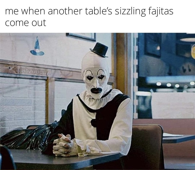 another-tables-sizzling-fajitas-come-out-jahzuuuu