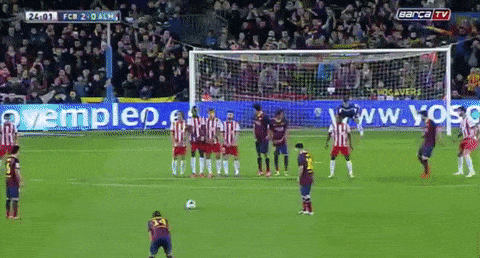 messi-best-free-kick-gif.gif