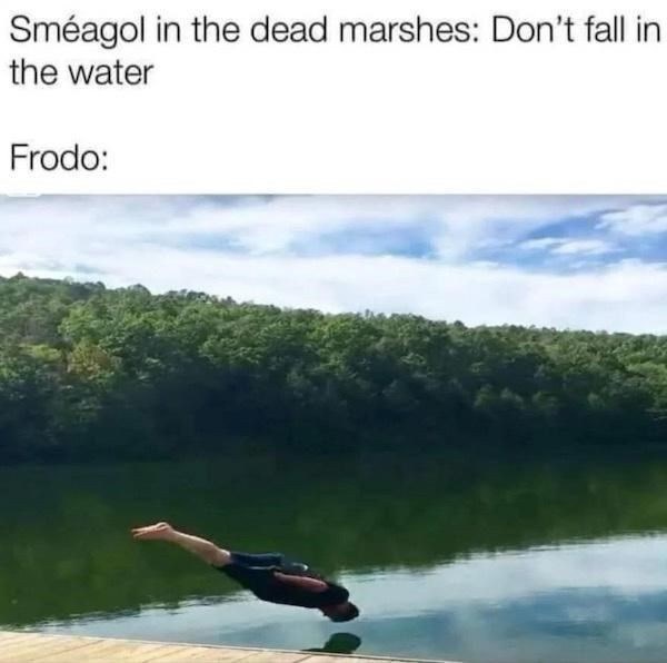 sm%C3%A9agol-dead-marshes-dont-fall-water-frodo