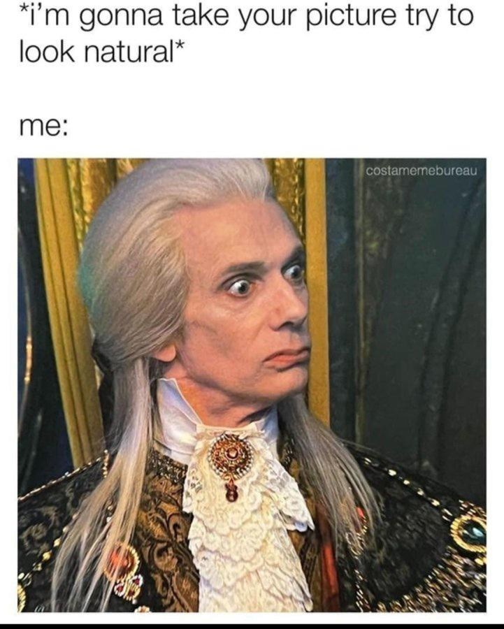 gonna-take-picture-try-look-natural-costamemebureau