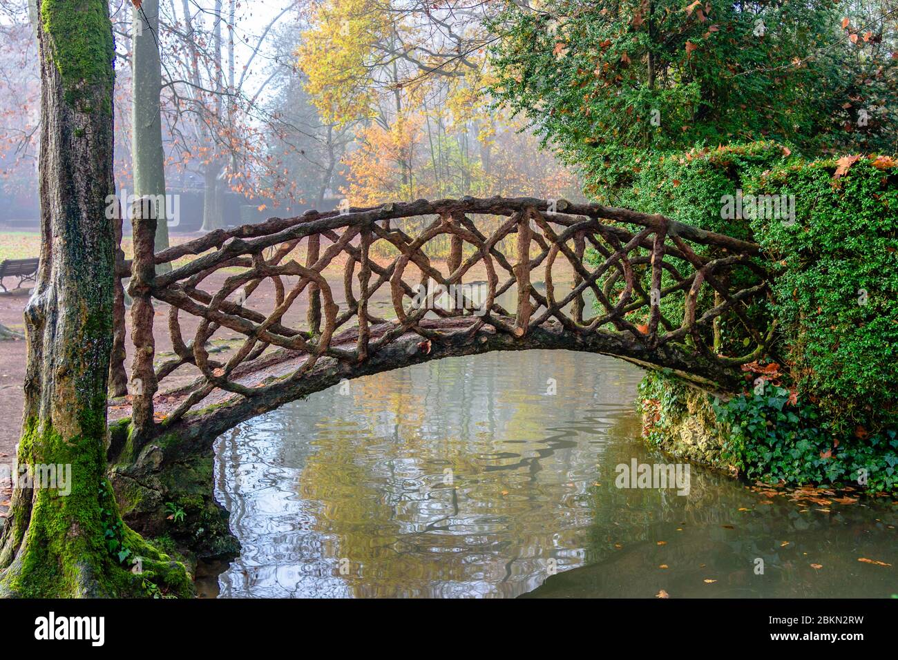 beautiful-little-wooden-bridge-in-the-park-2BKN2RW.jpg