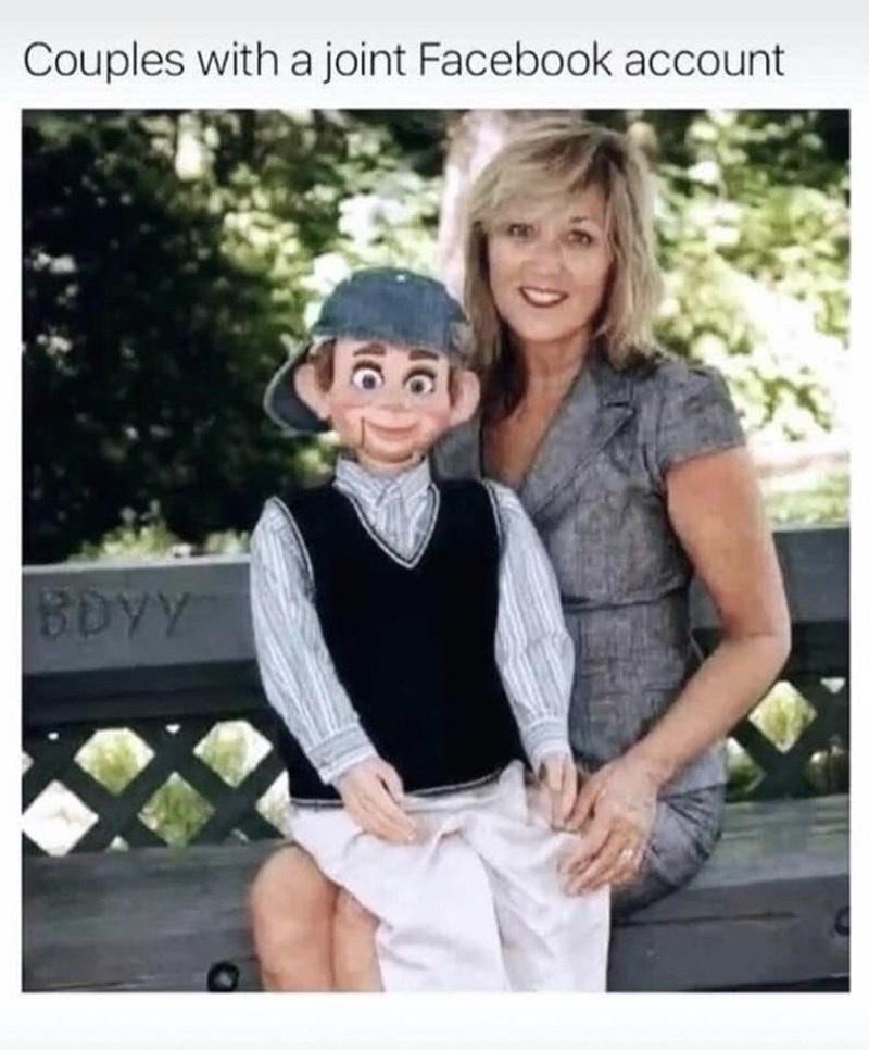 couples-with-joint-facebook-account-bdyy