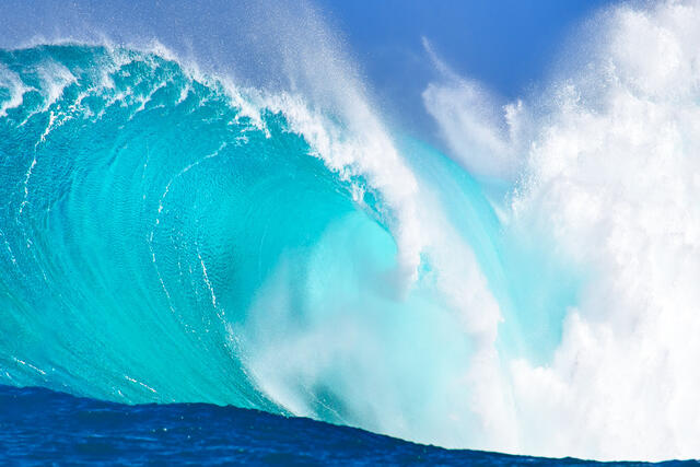 impact-zone-maui-hawaii-waves.jpg