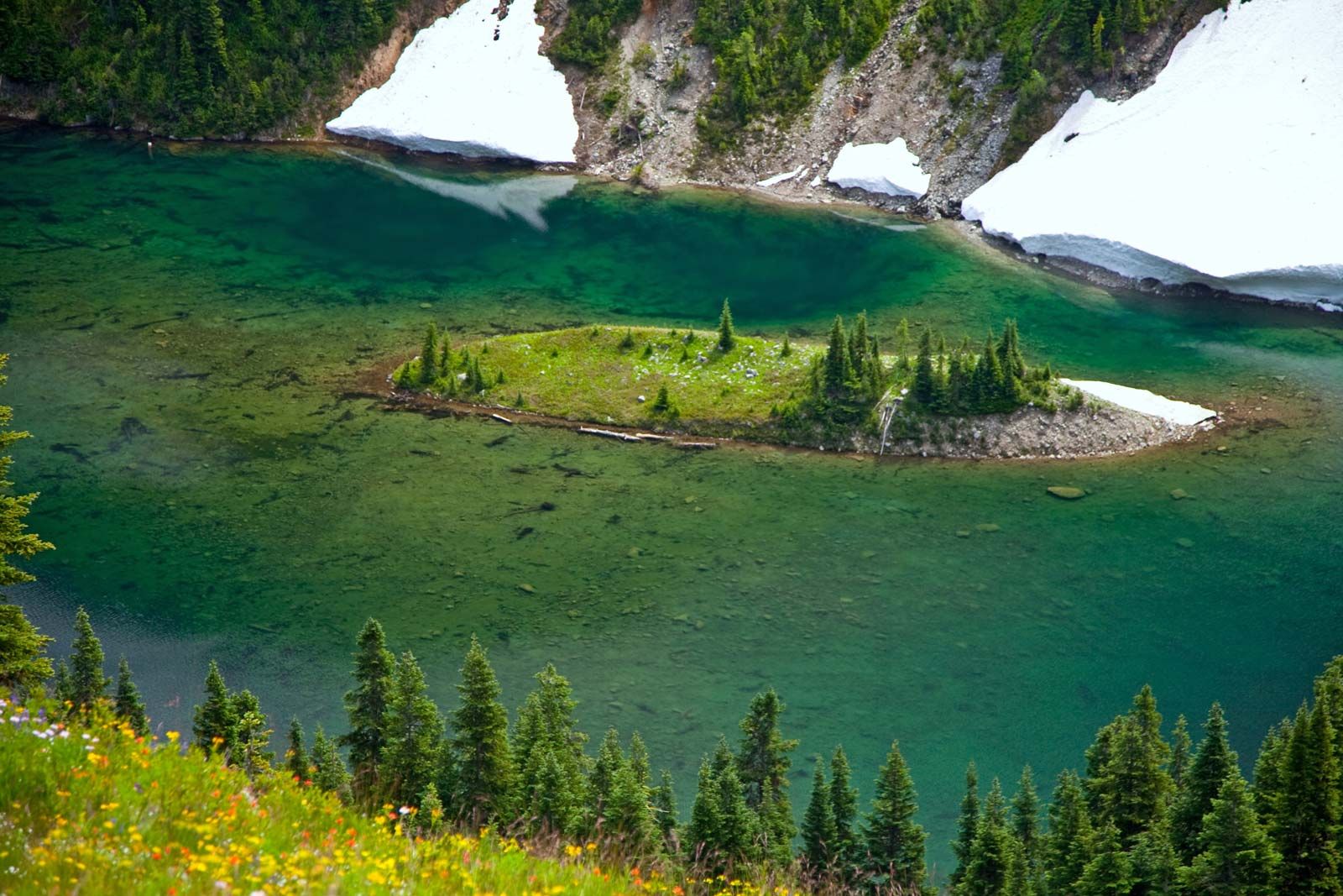 island-areas-land-Lake-Ann-continent-US.jpg