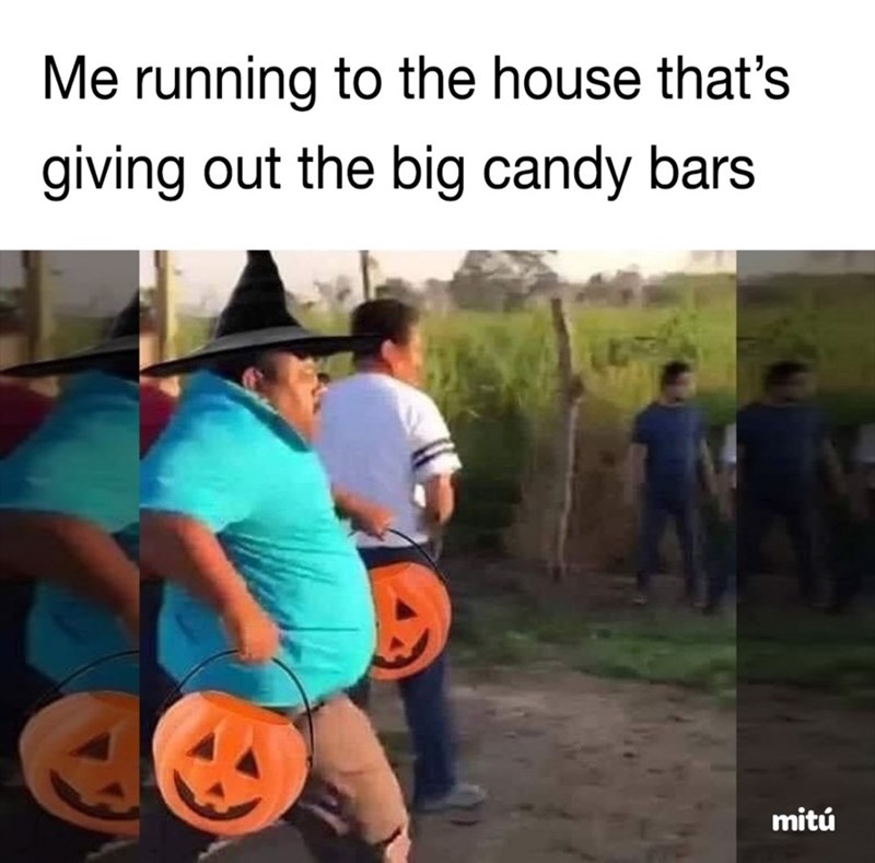 running-house-s-giving-out-big-candy-bars-mit%C3%BA