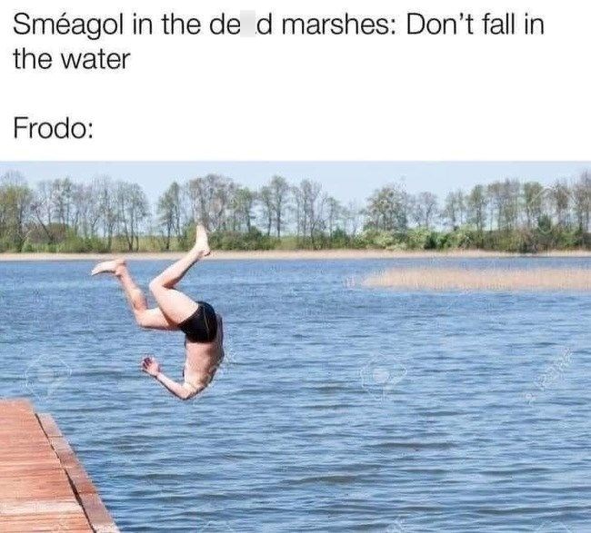 smeagol-dead-marshes-dont-fall-water-frodo