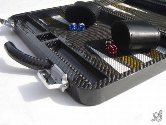 134088-carbon-backgammon-set-2.jpg