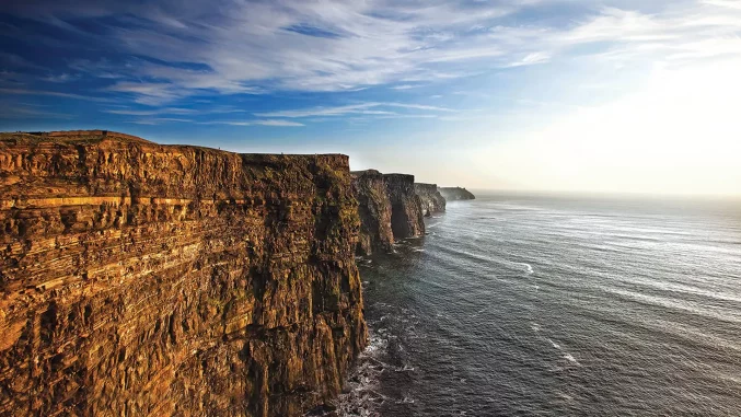 cliffs-mikemulcaire-1-677x381.webp