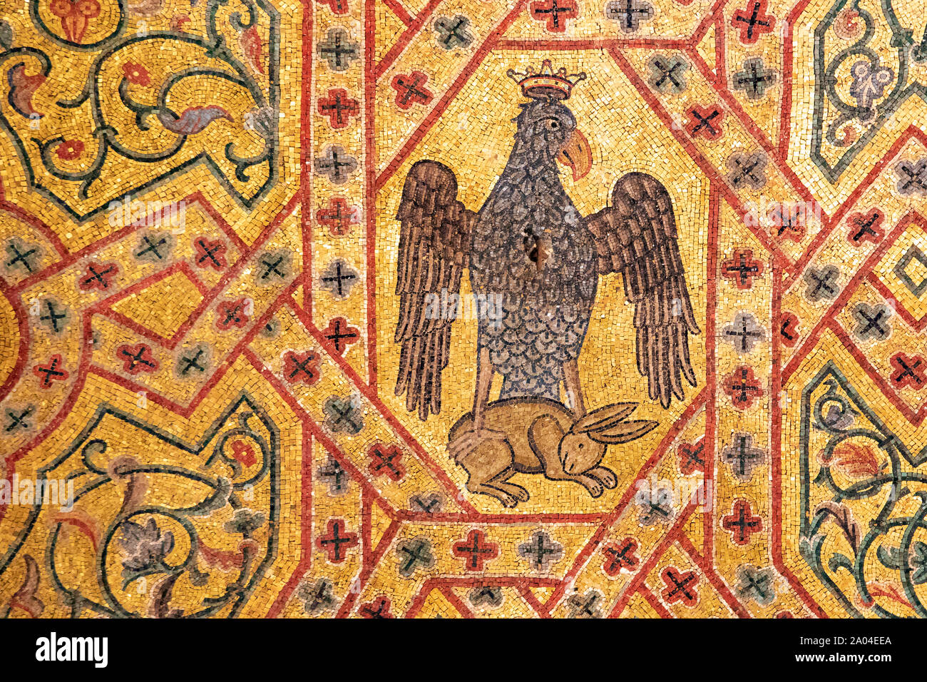 heraldic-eagle-and-prey-in-ancient-mosaics-of-palermo-2A04EEA.jpg