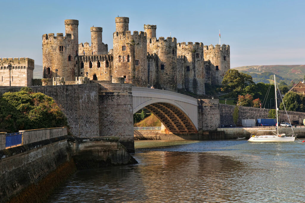 Conwy-Castle-River-Wales-1024x682.jpg