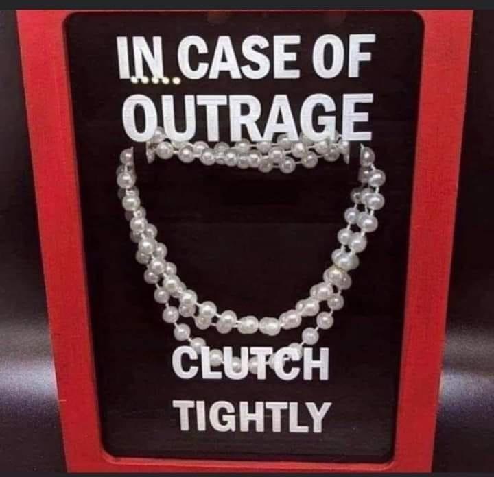 case-outrage-clutch-tightly
