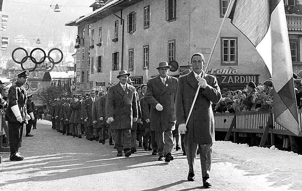 Italian_Olympic_Team_at_Cortina_1956.jpg