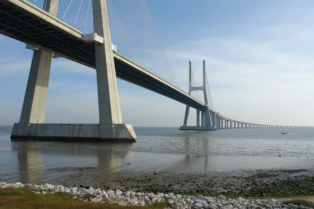 Vasco_da_Gama_Bridge_03.JPG